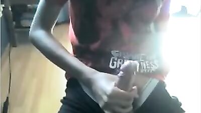 Young Hottie Web-Cam Cum Show