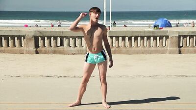 Jessies Fun Sexy Boy Adventure!