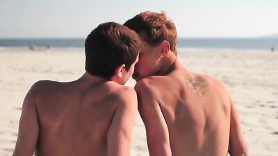 Passionate Kissing - Evan and Jordans Unforgettable Moment!