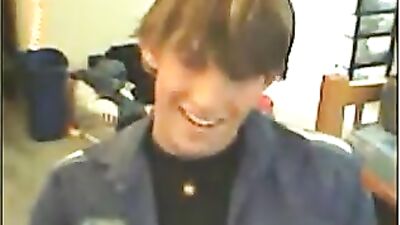 Gay Web-Cam Cutie Reveals All on Live Cam!