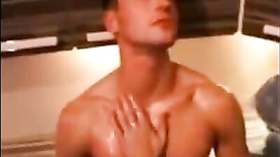 Hot Muscle Guy Oil Rub: Muscle Men In Action!