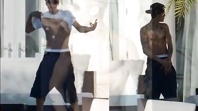 Justin Biebers Fun Slide Show: A Gay Porn Adventure!