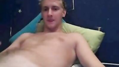 Golden Twink Web-Cam Show and Cock-Sucking Fun!