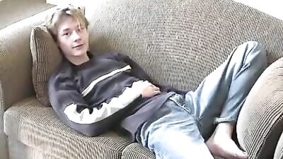 The Avian Aviary: Wanking for the Birds!