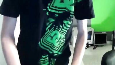 Twink Web-Cam Fun: Cum with Us!