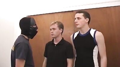 Kirk Blows Off Fernando - Gay Porn Action!