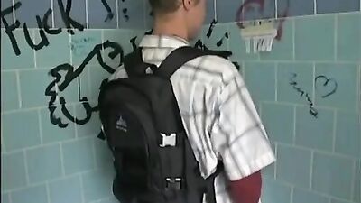 Gangbang Frenzy - Bareback Amateur Group Sex