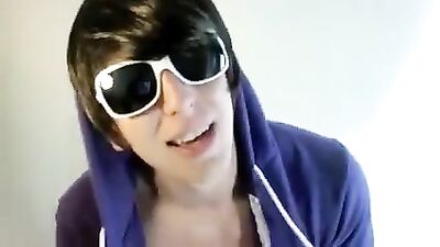 Gay Teen Dream Come True: Lip-sync, Cock Show and Masturbation