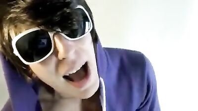 Gay Teen Dream Come True: Lip-sync, Cock Show and Masturbation