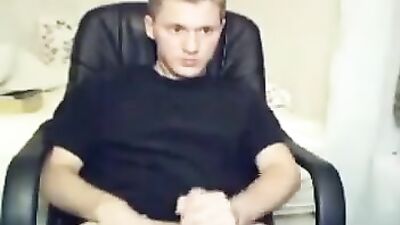 Gay Web-Cam Porn: JRs Shooting Spree!