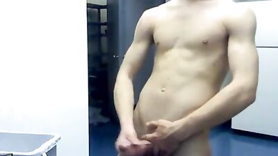 Hot Amateur Adventure: Hardcore Gay Porn Action!