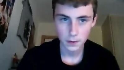 Blue-eyed Cutie Unleashes His Beautiful Uncut Cock and Ass!