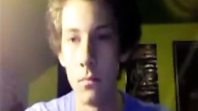 Web-Cam Cumshot: Cute Boy Explodes!