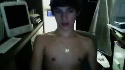 Hot Str8 Boy: A Web-Cam Experience
