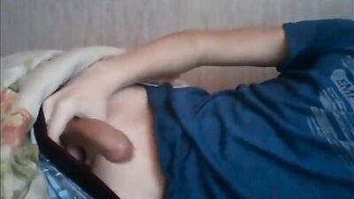 Jerking Cutie: Amateur Handjob Adventures