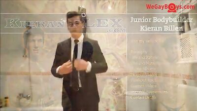 Flexing Muscle Stud Cums Hard - Big Cocks and Fat Cum Shots