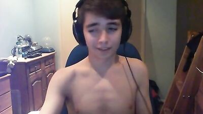 Eye-Rolling Ecstasy: Amateur Big Cocks Camshow Boys Porn!