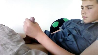 Gay Twink in Chambray Shirt - Amateur Handjob Porn!