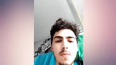 Se mostrando: Unleashing Big Cock Amateur Action