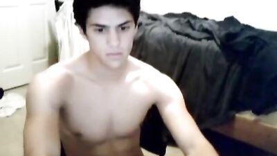 Hot Flexing Cutie Cumming on Gay Cam - Big Amateur Cocks Cumshots