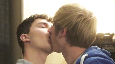 Twin Cream: Gay Twink Boys Get Fucked in the Tube!