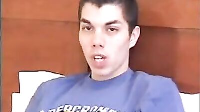 Gay Porn Cam Show: Big Amature Cocks Action