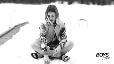 Music Solo Web-Cam Non-Nude Montage: Jakob Landvig