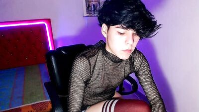 Gay Colombian Twink Porn: Queens Throne of Desire