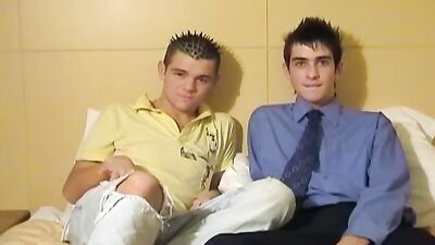 Gay Condomless Action: The Ultimate Porn Experience!