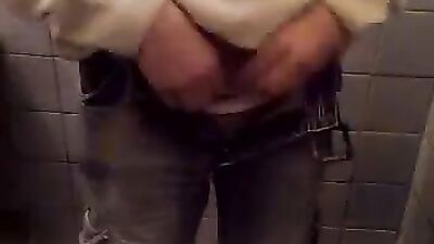 Toilet in services twinks