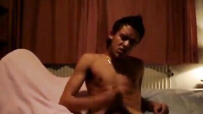 Gay Cam Boy Web-Cam - Cute and Sexy Cam Boys Online