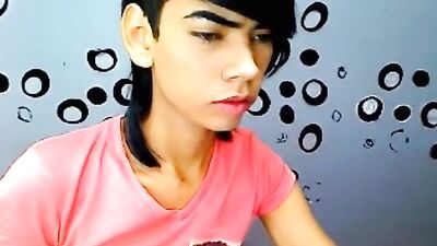 Pretty Latin Twink: Latino Gay Porn Adventure!