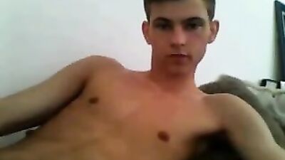 Gay Porn He Looks Strong - Web-Cam