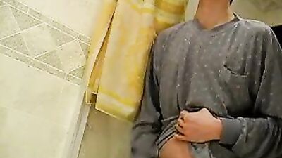 Gay Cam Fap - Web-Cam Action on Screen!