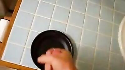 Tall Guy Web-Cam XXX Adventures - Exploring the limits of masculinity!