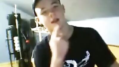 Flax - Web-Cam: The Ultimate Online Experience!