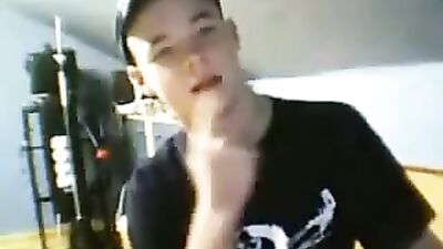 Flax - Web-Cam: The Ultimate Online Experience!