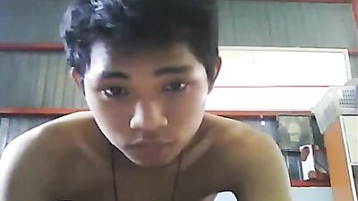 Asian Web-Cam Boy: Exploring New Heights of Gay Porn!