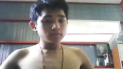 Asian Web-Cam Boy: Exploring New Heights of Gay Porn!