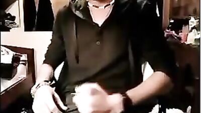 Young Web-Cam Masturbator Releases His Cumshot!
