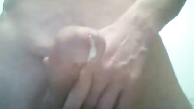 Twinks Sucking: Amateur Gay Porn Video