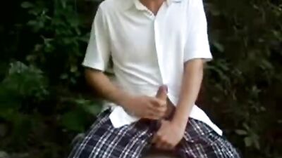 Wood Jerk Revisited: Amateur Gay Porn Video