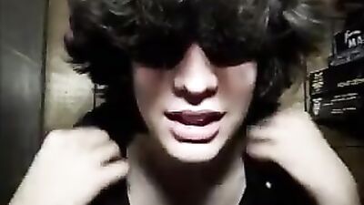 Young Shirtless Stripper: Solo Gay Porn Video!