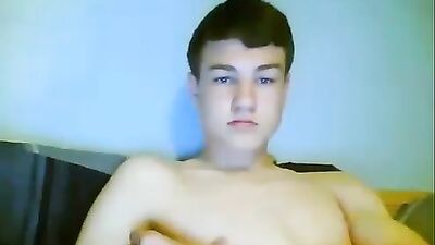 Gay Masturbation Web-Cam Show: Revealing Cuties on Cam
