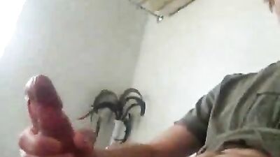 Web-Cam And Enjoy XXX: A Gay Porn Video with Hot Web Cam Action!