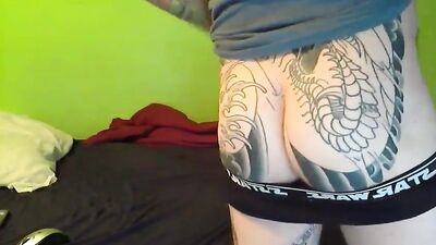 Bow Chicka Unleashed: Amateur Gay Porn Adventure