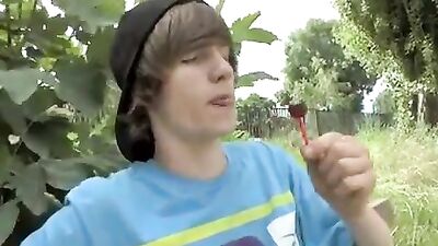 Lollipop Boy - Gay Solo Porn Adventure