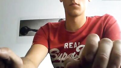 Straight Cam Hottie Unleashed - Fit Str8 Lad Web-Cam Just a hottie letting it go!