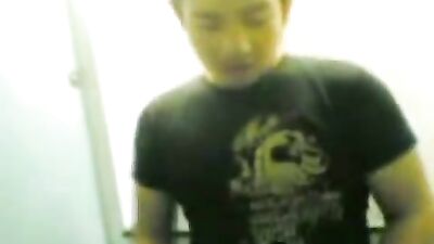 Thai Guy Wanks in Toilet XXX: Revenge of the Solo King