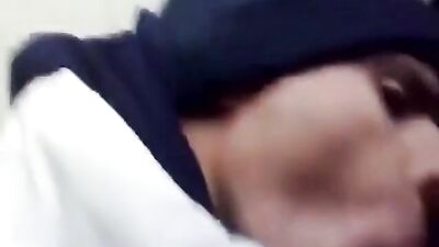 Gay Mornings: Blowjobs at the Mall - Amateur Edition!